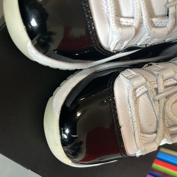 Little kids Jordan 11 Retro, size 1Y - Picture 7 of 7